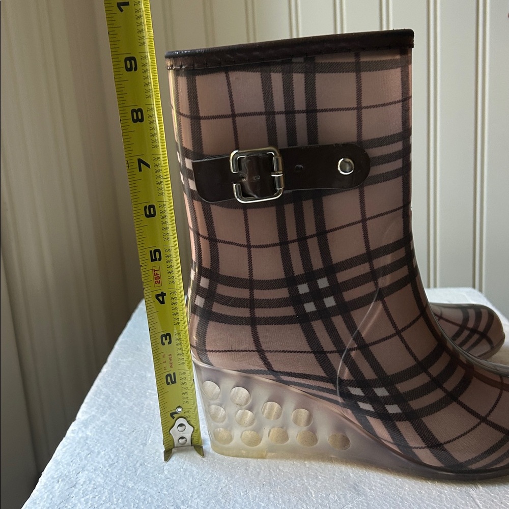 Sanming Mei perforated wedge heel pattern print ZipUp Rain Bootie Boot size37(6) - Picture 13 of 16